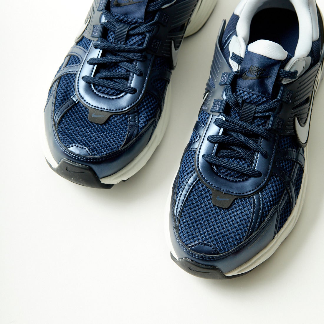 NIKE [ナイキ] V2K ラン [HJ4497]｜ジーンズファクトリー公式通販