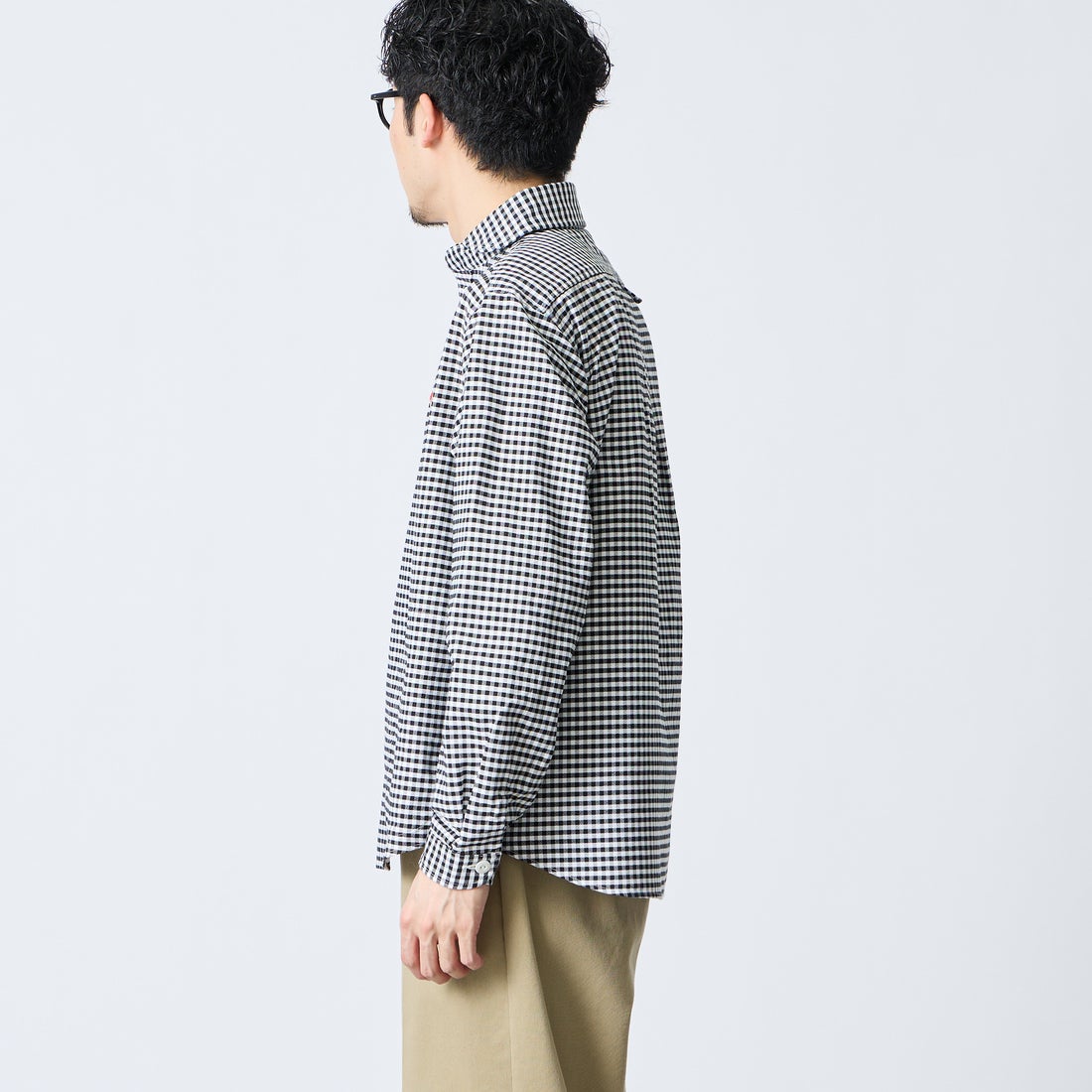DANTON [ダントン] オックスフォード ラウンドカラーシャツ [DT-B0282OXP] BK/WH GNGM &&モデル身長：168cm 着用サイズ：38&&