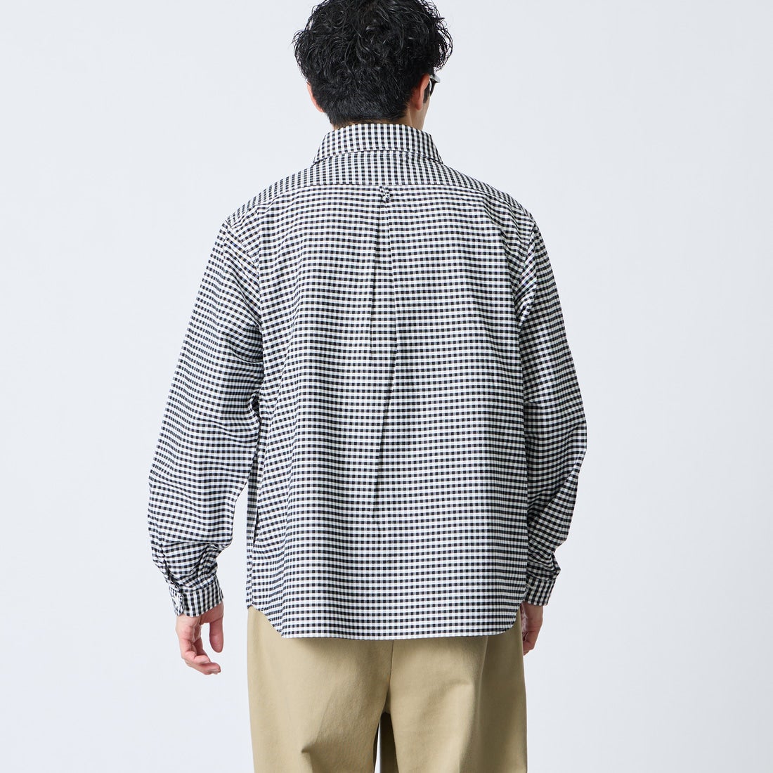 DANTON [ダントン] オックスフォード ラウンドカラーシャツ [DT-B0282OXP] BK/WH GNGM &&モデル身長：168cm 着用サイズ：40&&