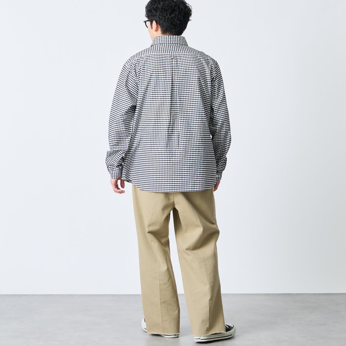 DANTON [ダントン] オックスフォード ラウンドカラーシャツ [DT-B0282OXP] BK/WH GNGM &&モデル身長：168cm 着用サイズ：42&&