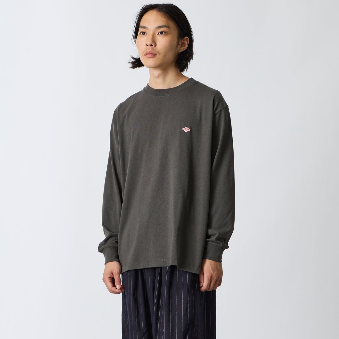 COAL GREY&&モデル身長：175cm 着用サイズ：M&&