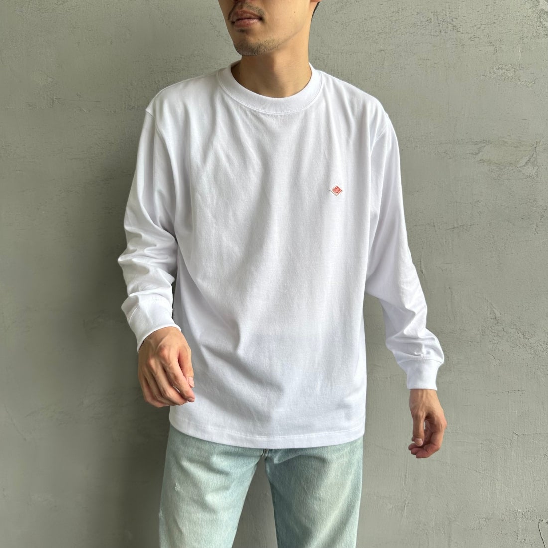 DANTON [ダントン] プレーン ロングスリーブTシャツ [DT-C0200TCB] WHITE&&モデル身長：168cm 着用サイズ：S&&