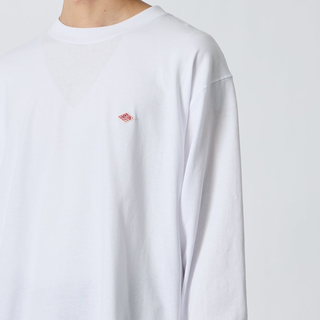 DANTON [ダントン] プレーン ロングスリーブTシャツ [DT-C0200TCB] WHITE &&モデル身長：175cm 着用サイズ：L&&ントン] プレーン ロングスリーブTシャツ [DT-C0200TCB] COAL GREY&&モデル身長：179cm 着用サイズ：M&&