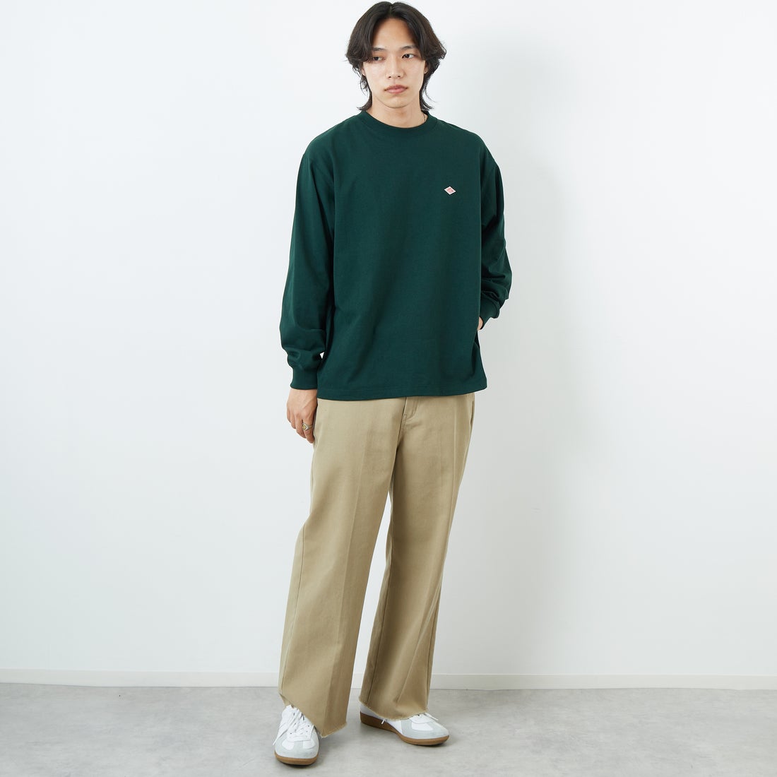 DANTON [ダントン] プレーン ロングスリーブTシャツ [DT-C0200TCB] DARK GREEN &&モデル身長：179cm 着用サイズ：L&&