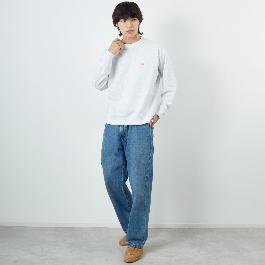 DANTON [ダントン] ソリッド スウェットTシャツ [DT-C0204TCB] HEATHER WH &&モデル身長：179cm 着用サイズ：M&&