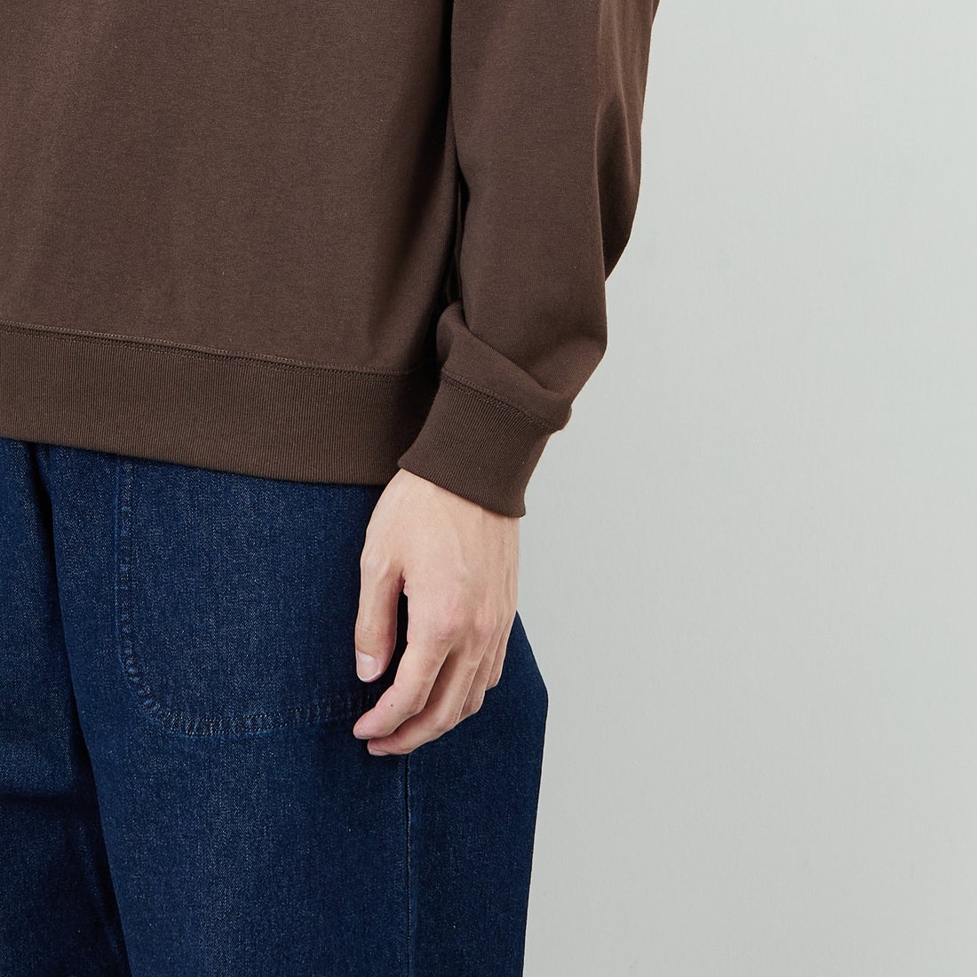 DANTON [ダントン] ソリッド スウェットTシャツ [DT-C0204TCB] DARK BROWN &&モデル身長：168cm 着用サイズ：S&&