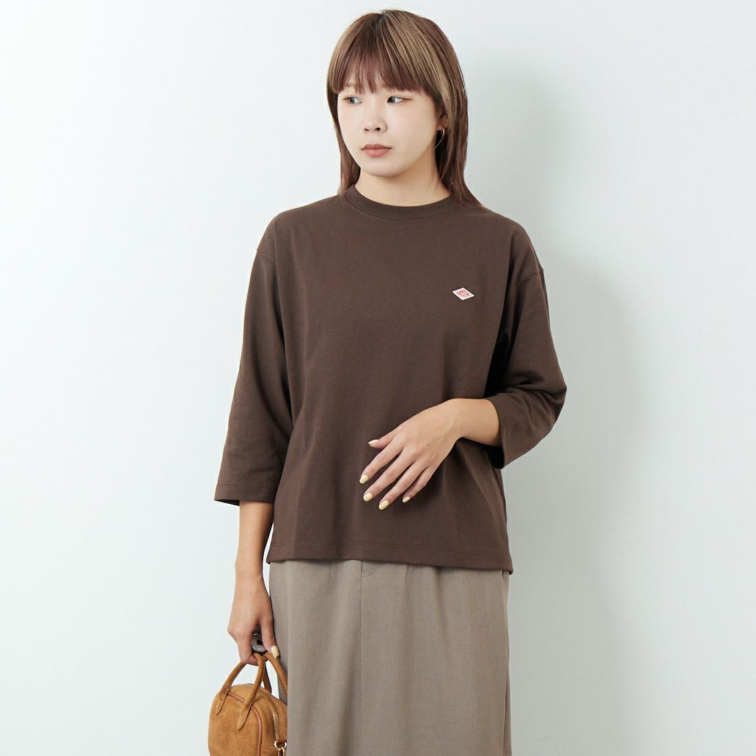 DANTON [ダントン] ソリッド クルーネックプルオーバー [DT-C0131TCB] DARK BROWN &&モデル身長：167cm 着用サイズ：S&&