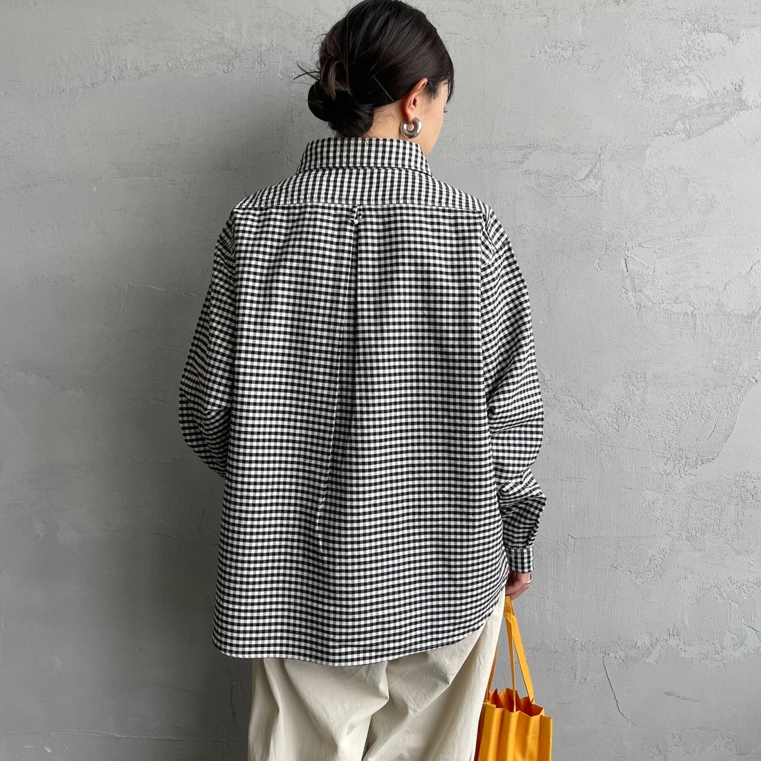 DANTON [ダントン] ラウンドカラー オックスフォードシャツ [DT-B0281OXP] BLK/ECR GN &&モデル身長：150cm 着用サイズ：36&&