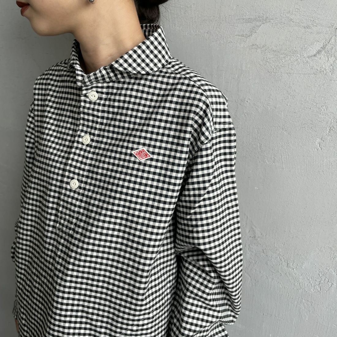 DANTON [ダントン] ラウンドカラー オックスフォードシャツ [DT-B0281OXP] BLK/ECR GN &&モデル身長：150cm 着用サイズ：36&&