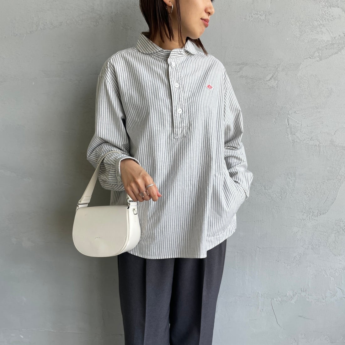 DANTON [ダントン] ラウンドカラー オックスフォードシャツ [DT-B0281OXP] NVY/ECR ST &&モデル身長：159cm 着用サイズ：38&&