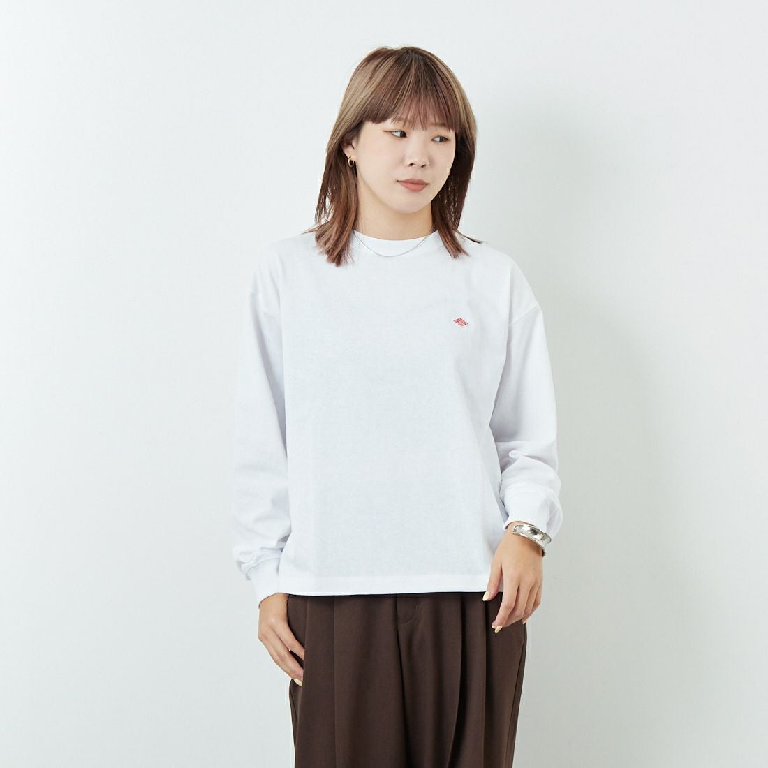 DANTON [ダントン] ソリッド ロングスリーブTシャツ [DT-C0269TCB] WHITE&&モデル身長：167cm 着用サイズ：S&&
