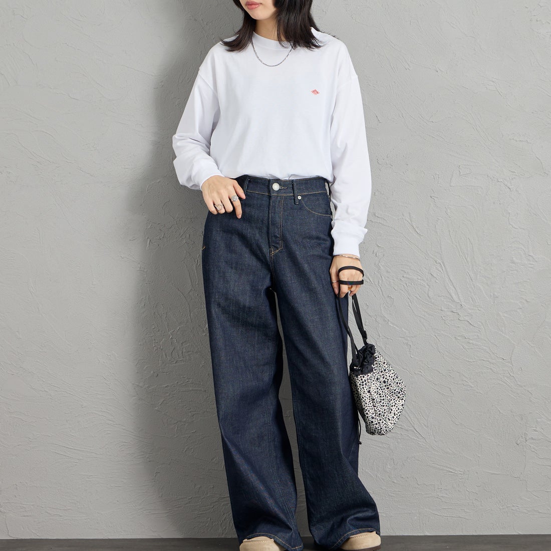 DANTON [ダントン] ソリッド ロングスリーブTシャツ [DT-C0269TCB] WHITE  &&モデル身長：162cm 着用サイズ：S&&