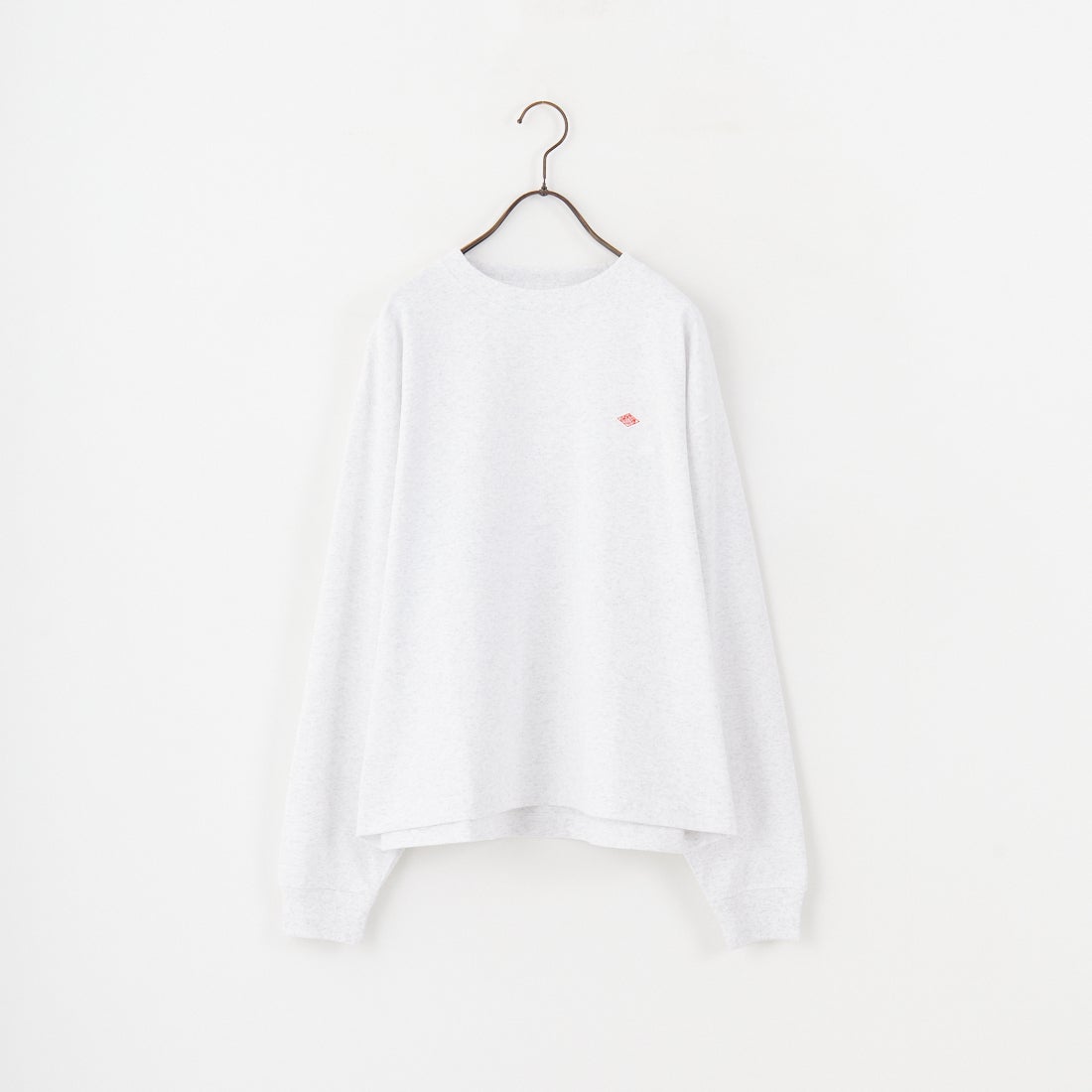DANTON [ダントン] ソリッド ロングスリーブTシャツ [DT-C0269TCB] H.IVORY &&モデル身長：158cm 着用サイズ：S&&