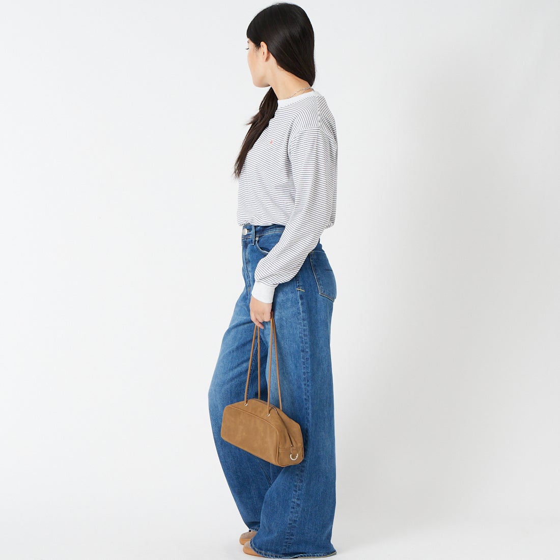 DANTON [ダントン] ボーダー ロングスリーブTシャツ [DT-C0269TCB] H.WH/CHARC &&モデル身長：162cm 着用サイズ：XS&&ダントン] ボーダー ロングスリーブTシャツ [DT-C0269TCB]