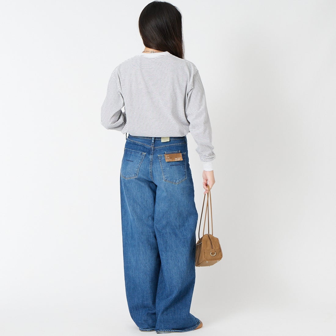 DANTON [ダントン] ボーダー ロングスリーブTシャツ [DT-C0269TCB] H.WH/CHARC &&モデル身長：162cm 着用サイズ：XS&&