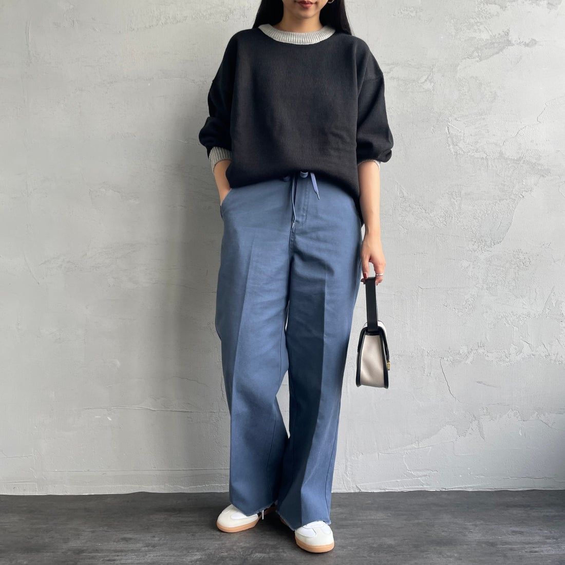 Dickies [ディッキーズ] 別注 ヴィンテージワークパンツ [243M40IN01-JF] AF BLUE &&モデル身長：156cm 着用サイズ：S&&
