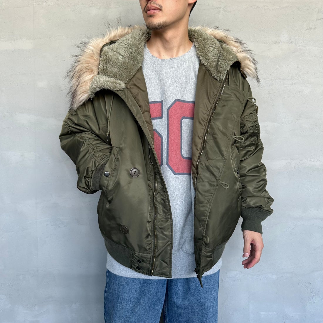 MILITARY [ミリタリー] 別注 N-2B オーバーサイズフライトジャケット [T-24789002-JF] KHAKI &&モデル身長：168cm 着用サイズ：L&&