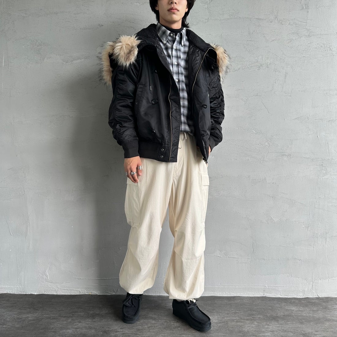 MILITARY [ミリタリー] 別注 N-2B オーバーサイズフライトジャケット [T-24789002-JF] BLACK &&モデル身長：179cm 着用サイズ：L&&