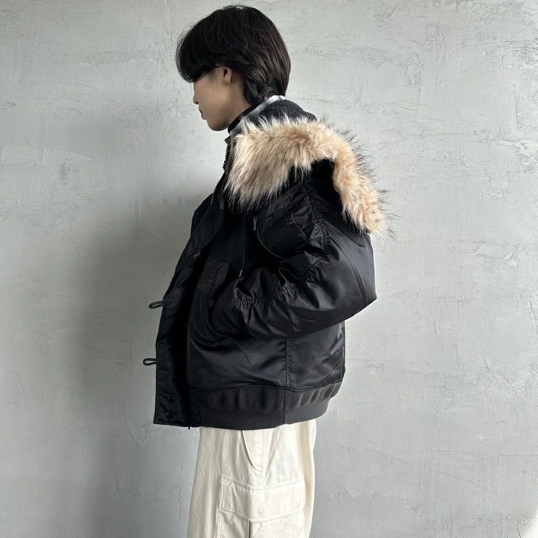 MILITARY [ミリタリー] 別注 N-2B オーバーサイズフライトジャケット [T-24789002-JF] BLACK &&モデル身長：179cm 着用サイズ：M&&