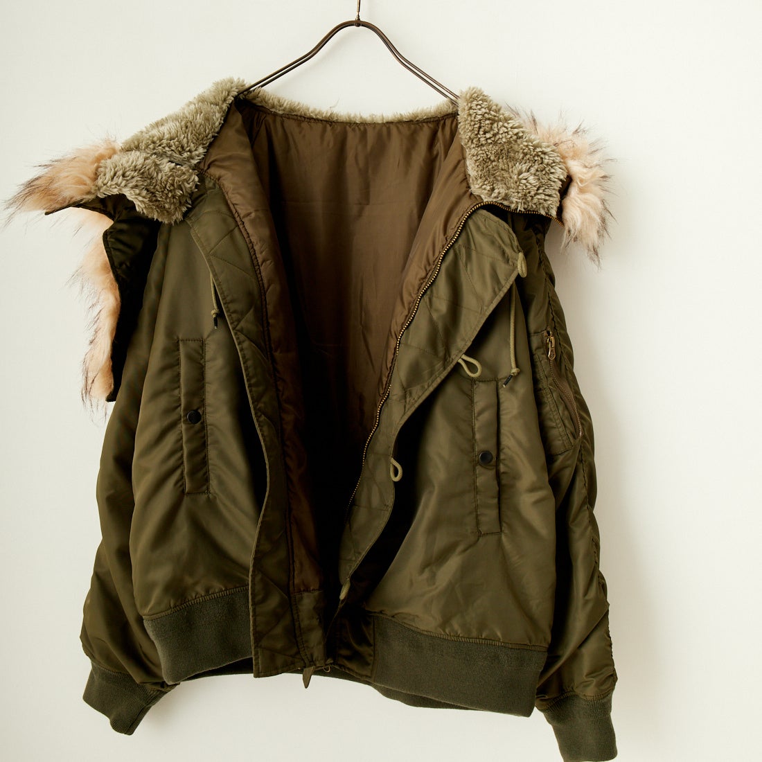 AMERICAN EAGLE N-2B フライトジャケット Y2K平成　カーキ MILITARY [ミリタリー] 別注 N-2B オーバーサイズフライトジャケット