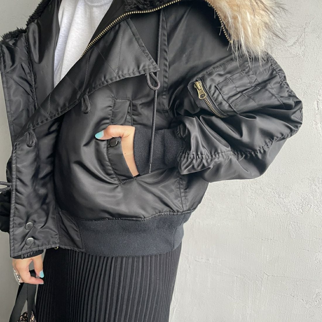 MILITARY [ミリタリー] 別注 N-2B オーバーサイズフライトジャケット [T-24789002-JF] BLACK