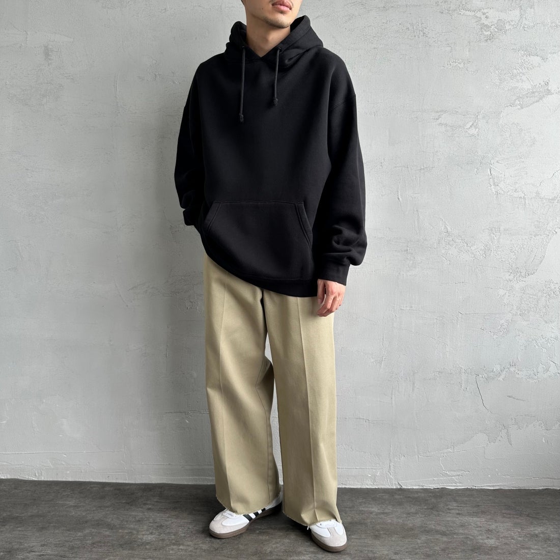Dickies [ディッキーズ] 別注 ヴィンテージワークパンツ [243M40IN01-JF] KH KHAKI &&モデル身長：168cm 着用サイズ：XL&&