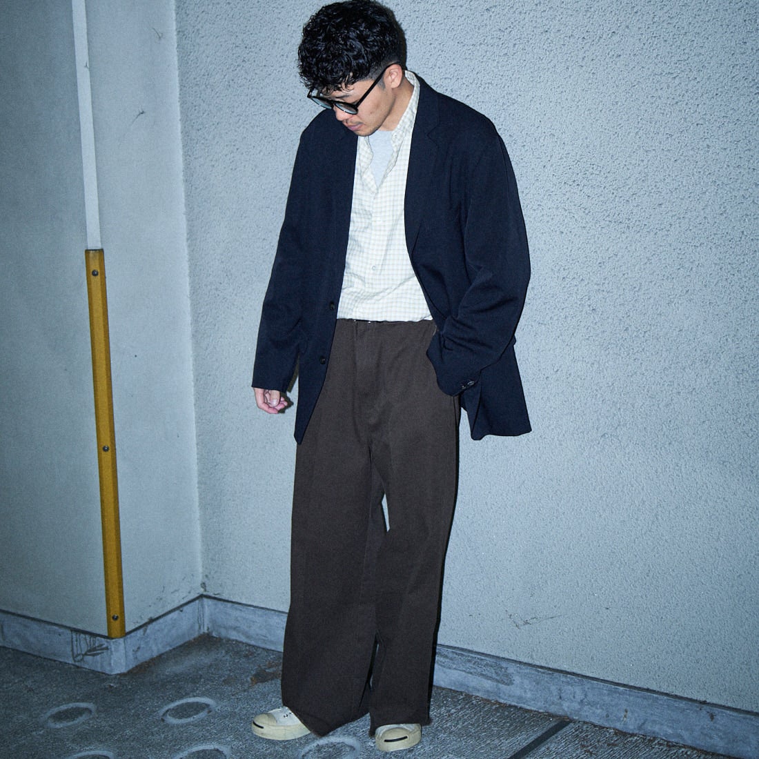 Dickies [ディッキーズ] 別注 ヴィンテージワークパンツ [243M40IN01-JF] DB DARK BR &&モデル身長：168cm 着用サイズ：XL&&