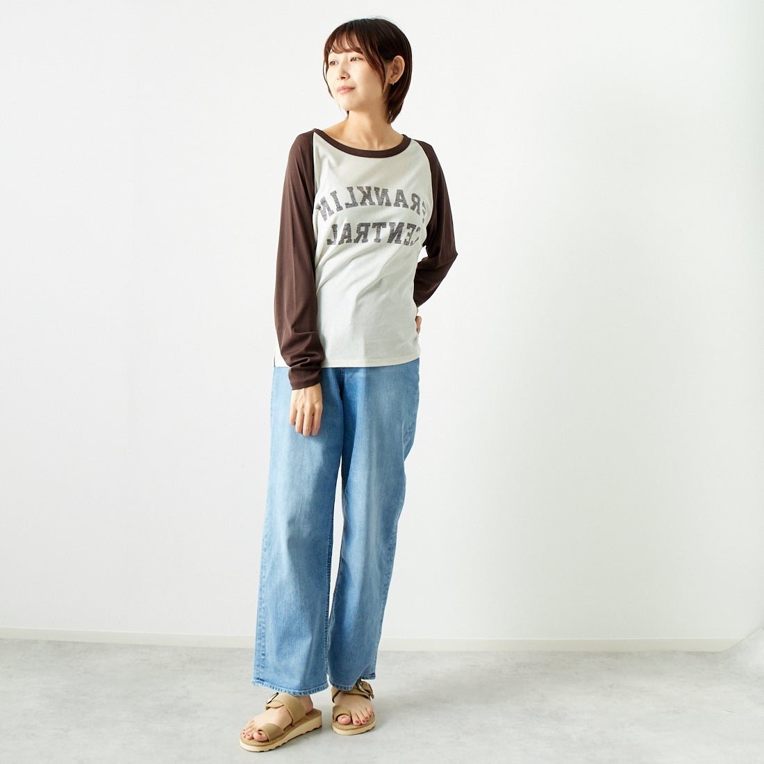 St.Johns 3rd club [セントジョンズサードクラブ] フランクリンセントラル シアーTシャツ [SJ24-12] OFF/BRN &&モデル身長：167cm 着用サイズ：F&&