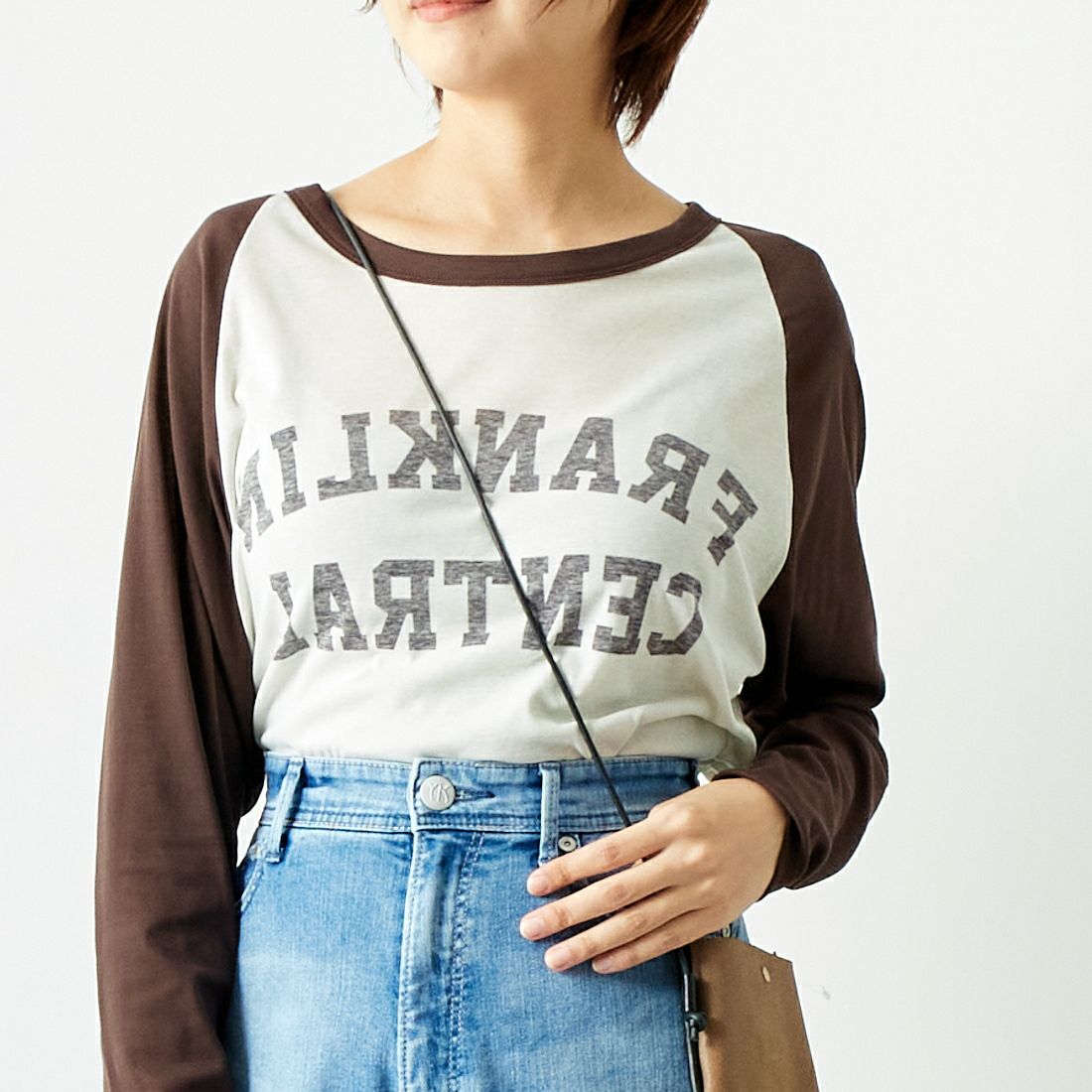 St.Johns 3rd club [セントジョンズサードクラブ] フランクリンセントラル シアーTシャツ [SJ24-12] OFF/BRN &&モデル身長：167cm 着用サイズ：F&&