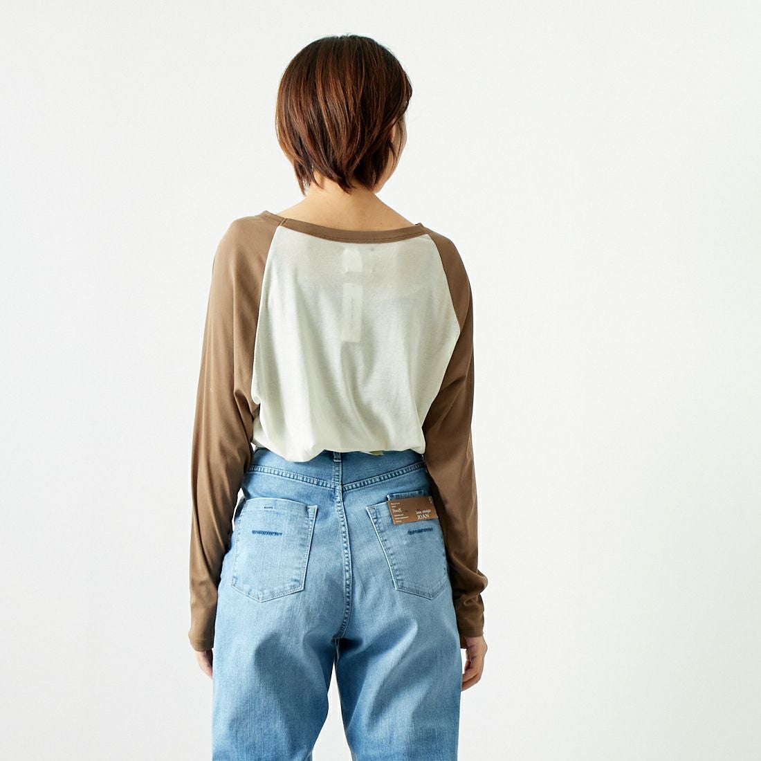 St.Johns 3rd club [セントジョンズサードクラブ] QUEENS シアーTシャツ [SJ24-13] OFF/TAUPE &&モデル身長：167cm 着用サイズ：F&&