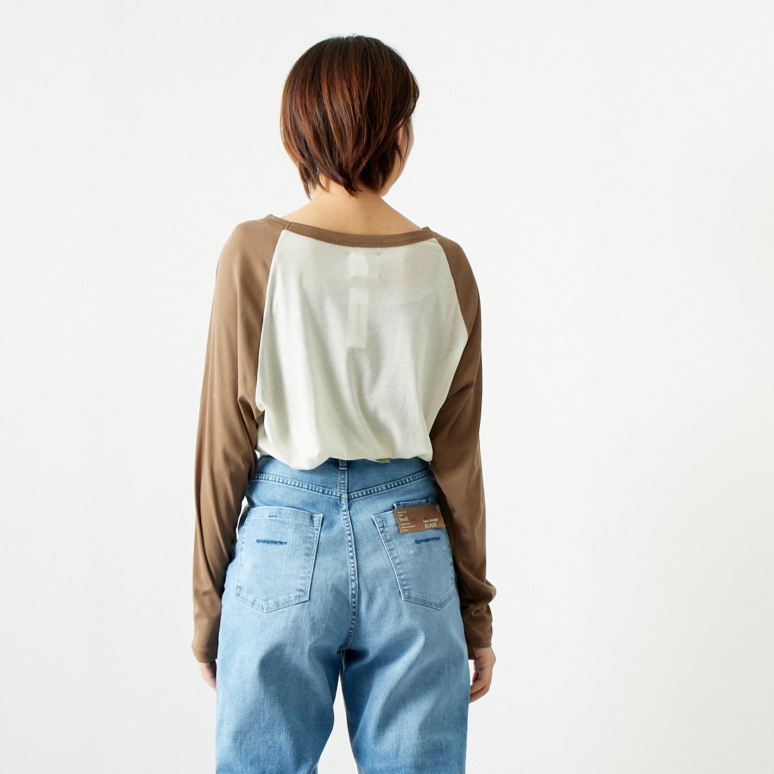 St.Johns 3rd club [セントジョンズサードクラブ] QUEENS シアーTシャツ [SJ24-13] OFF/TAUPE &&モデル身長：167cm 着用サイズ：F&&