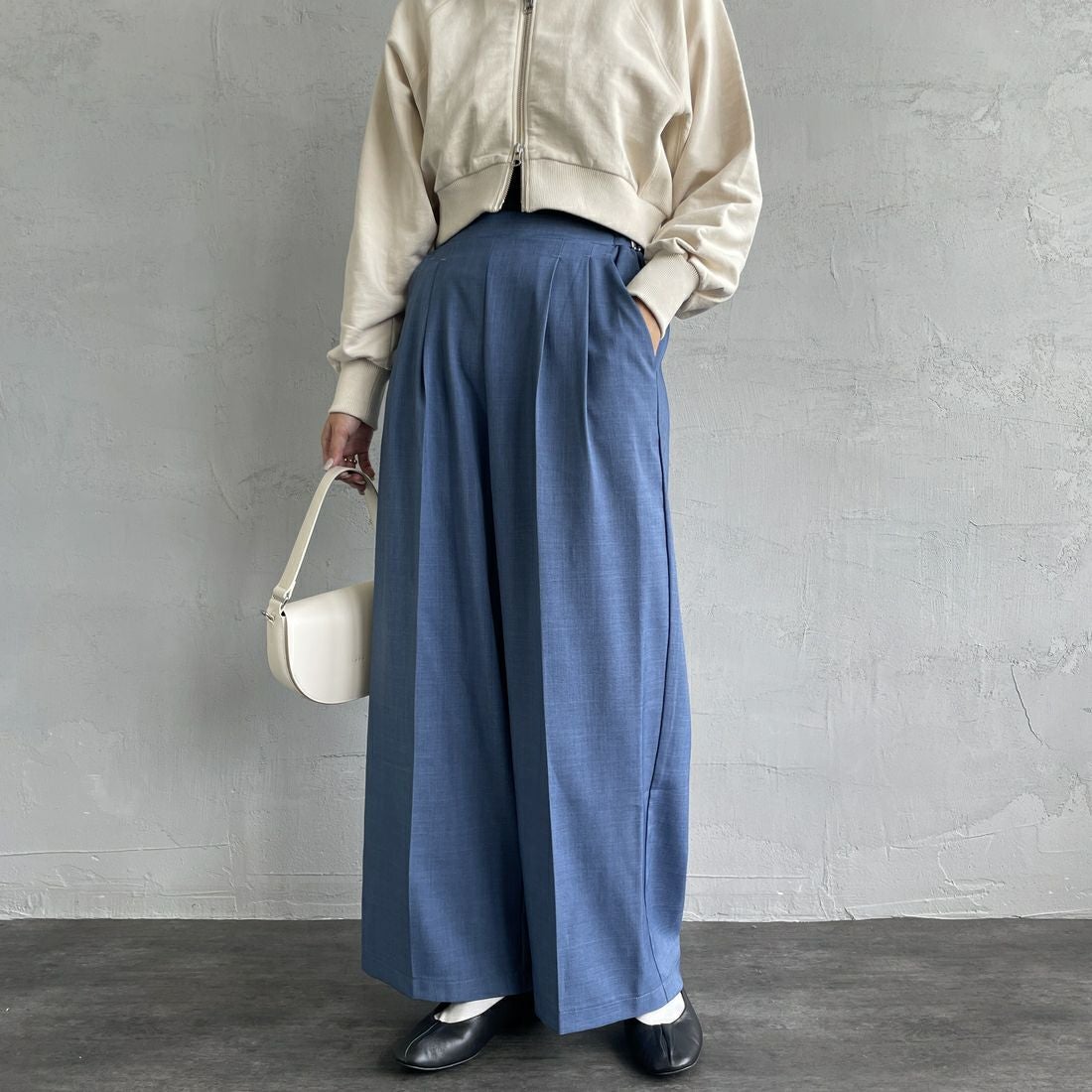 By/m [バイエム] センタープレスタックワイドパンツ [B24132055