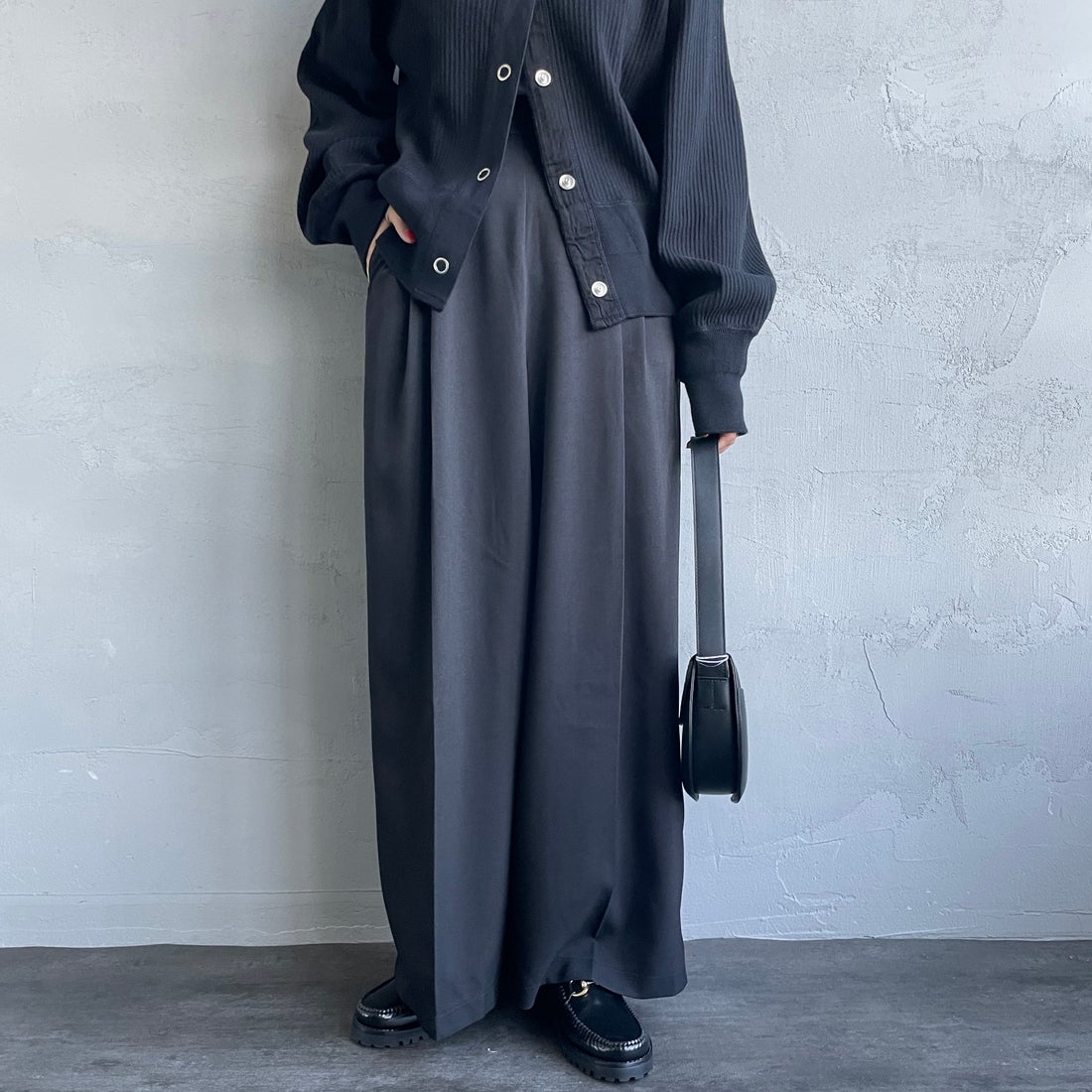 09 BLACK&&モデル身長：156cm 着用サイズ：M&&