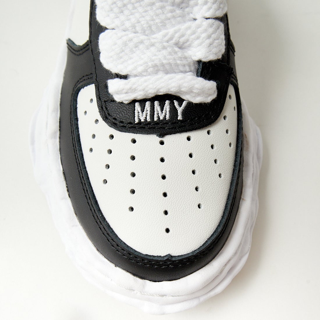 Maison MIHARA YASUHIRO [メゾン ミハラヤスヒロ] WAYNE ローカットスニーカー [A08FW706] BLK/WHT