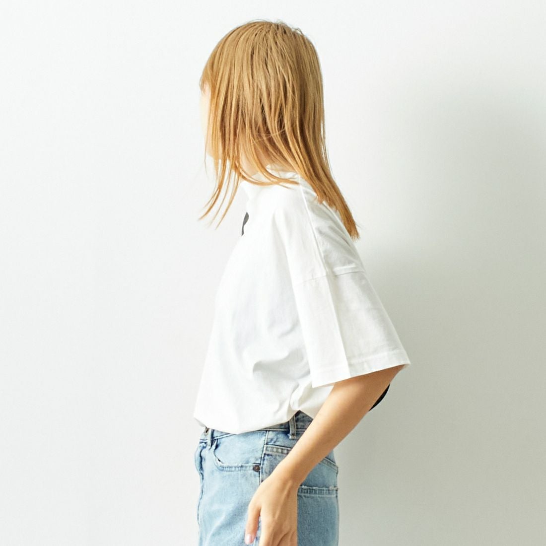 ESTROISLOSE [エストゥロワルーズ] プレミアム天竺 ハイネック 半袖Tシャツ [EC23201] 02 OFF &&モデル身長：167cm 着用サイズ：F&&