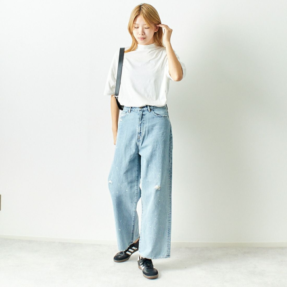 ESTROISLOSE [エストゥロワルーズ] プレミアム天竺 ハイネック 半袖Tシャツ [EC23201] 02 OFF &&モデル身長：167cm 着用サイズ：F&&