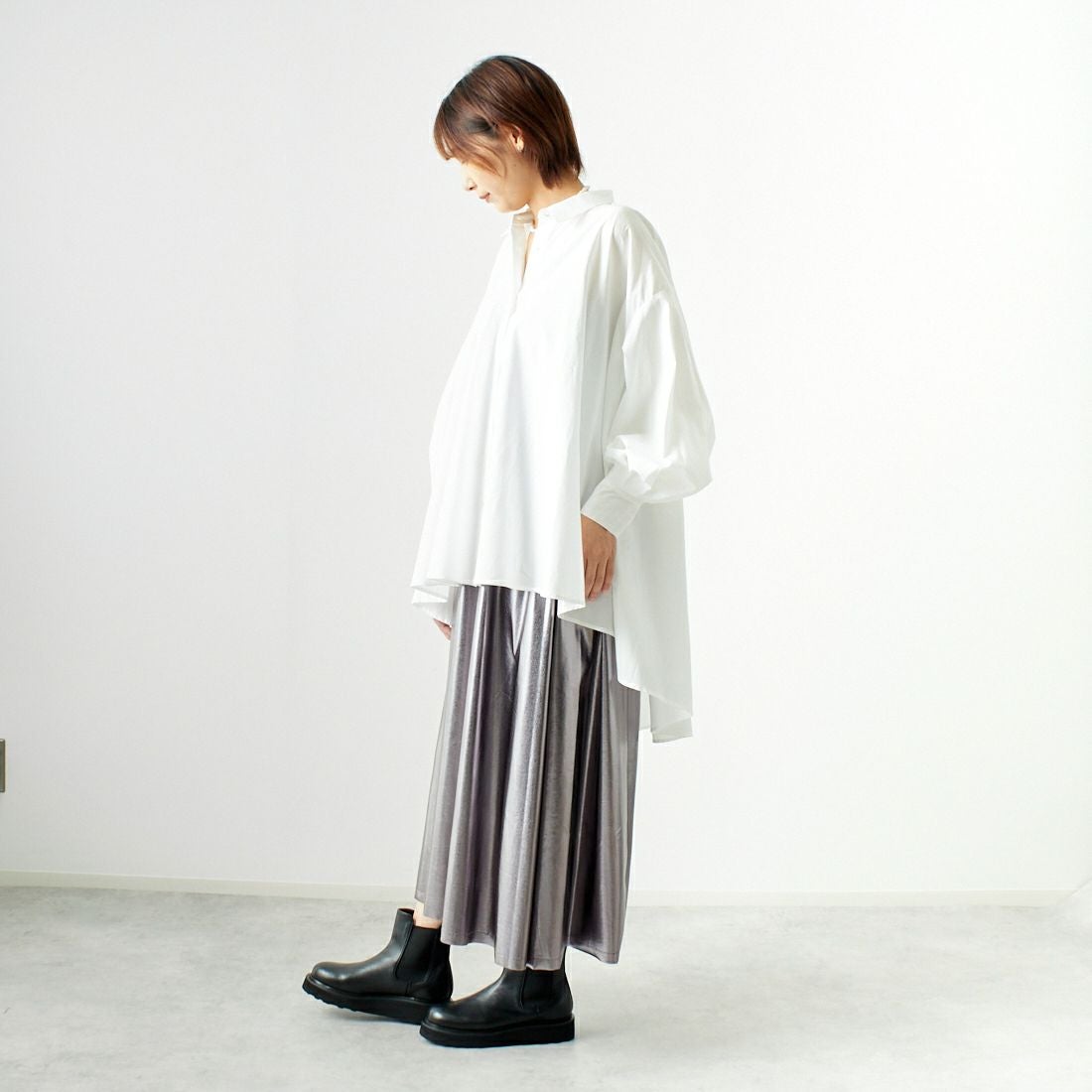 Jf Ready Made [ジェイエフレディメイド] メタリックフレアスカート [963-47841] 08 ｽﾁｰﾙ &&モデル身長：167cm 着用サイズ：F&&