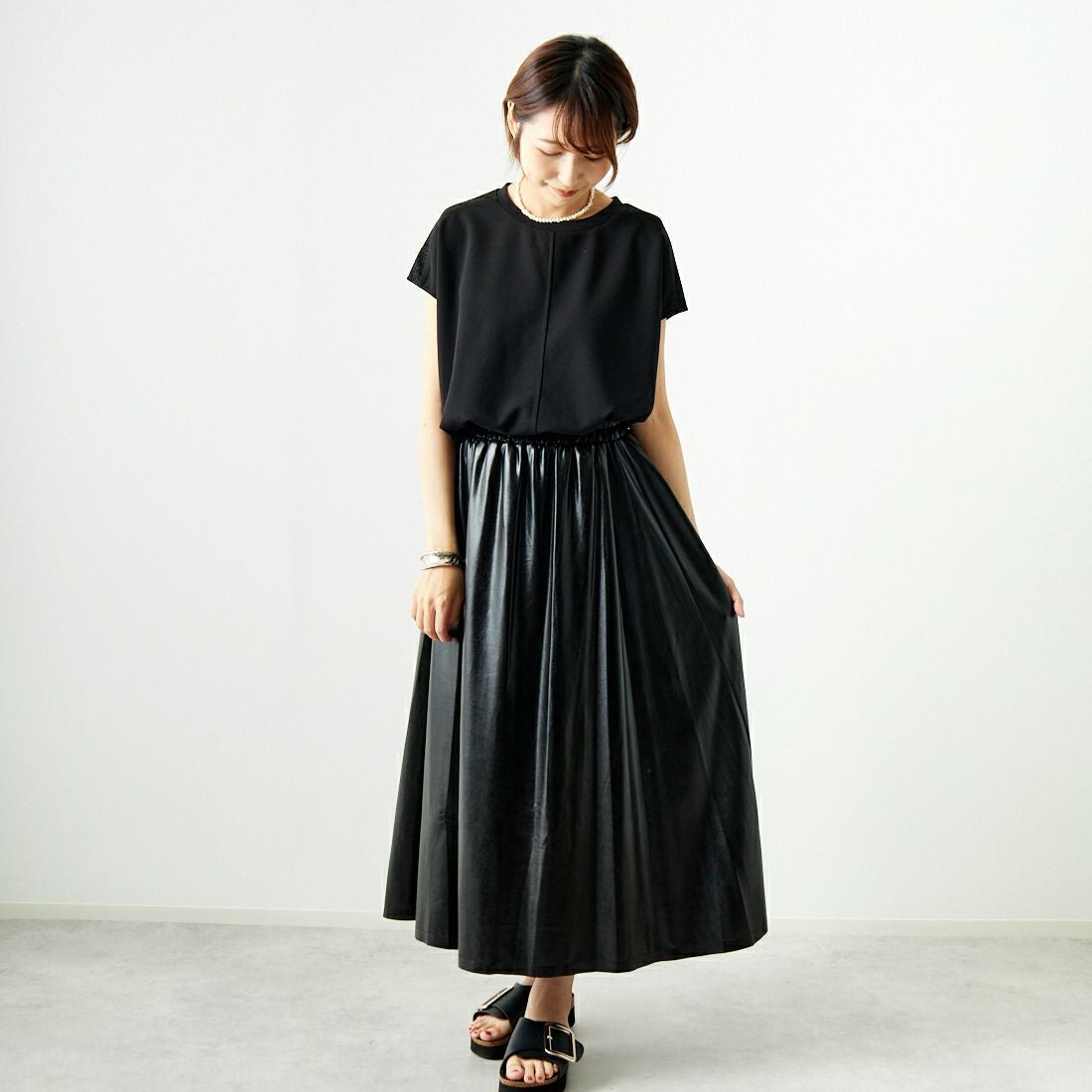 Jf Ready Made [ジェイエフレディメイド] メタリックフレアスカート [963-47841] 09 ﾌﾞﾗｯｸ &&モデル身長：167cm 着用サイズ：F&&