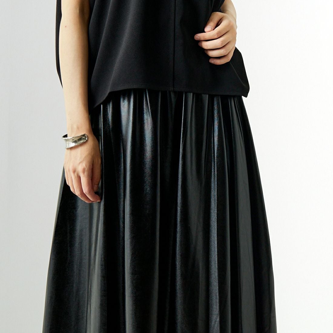 Jf Ready Made [ジェイエフレディメイド] メタリックフレアスカート [963-47841] 09 ﾌﾞﾗｯｸ &&モデル身長：167cm 着用サイズ：F&&