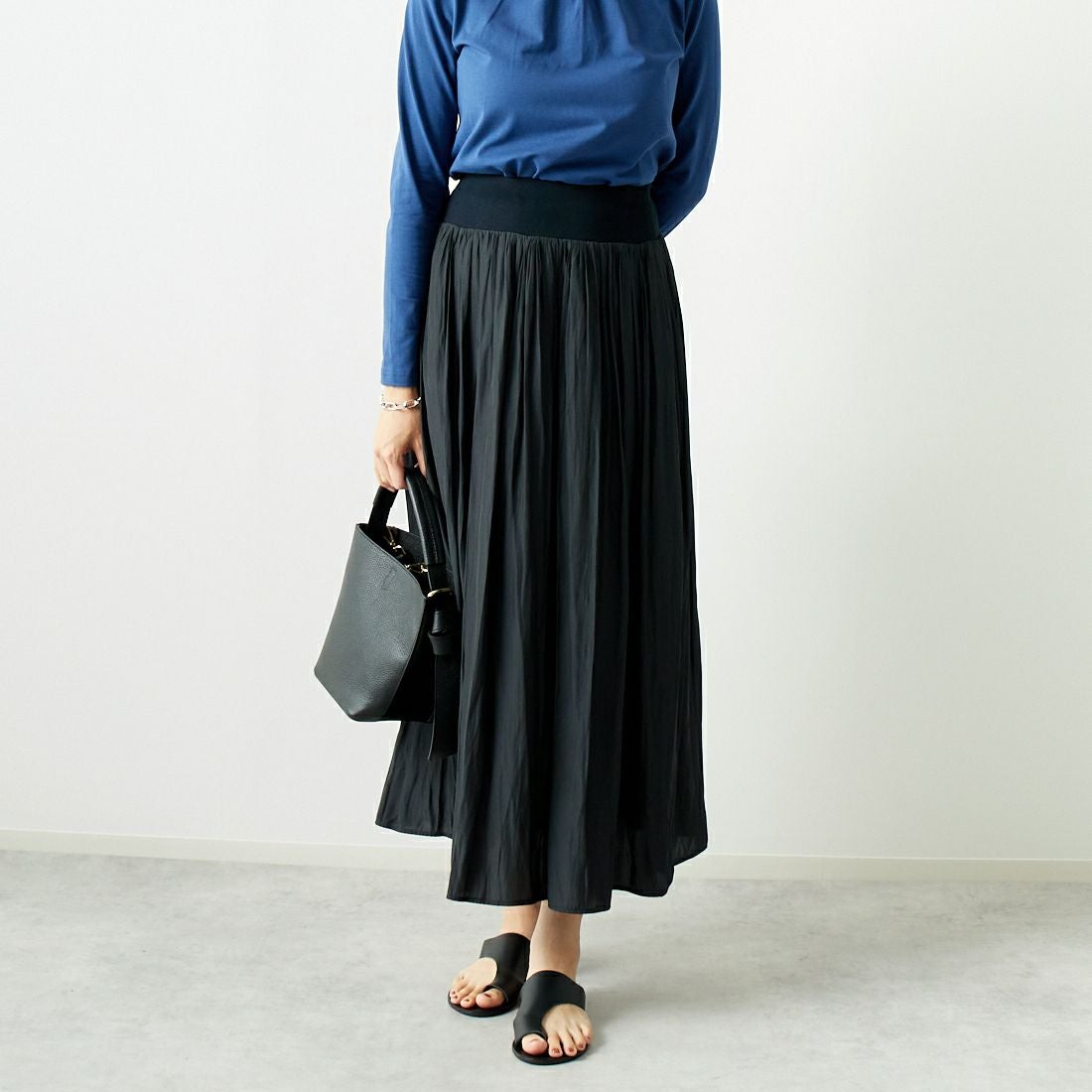 DONEEYU [ドニーユ] ヴィンテージサテン ウエストリブギャザースカート [U-2633] 042 ｽﾐｸﾛ &&モデル身長：167cm 着用サイズ：36&&