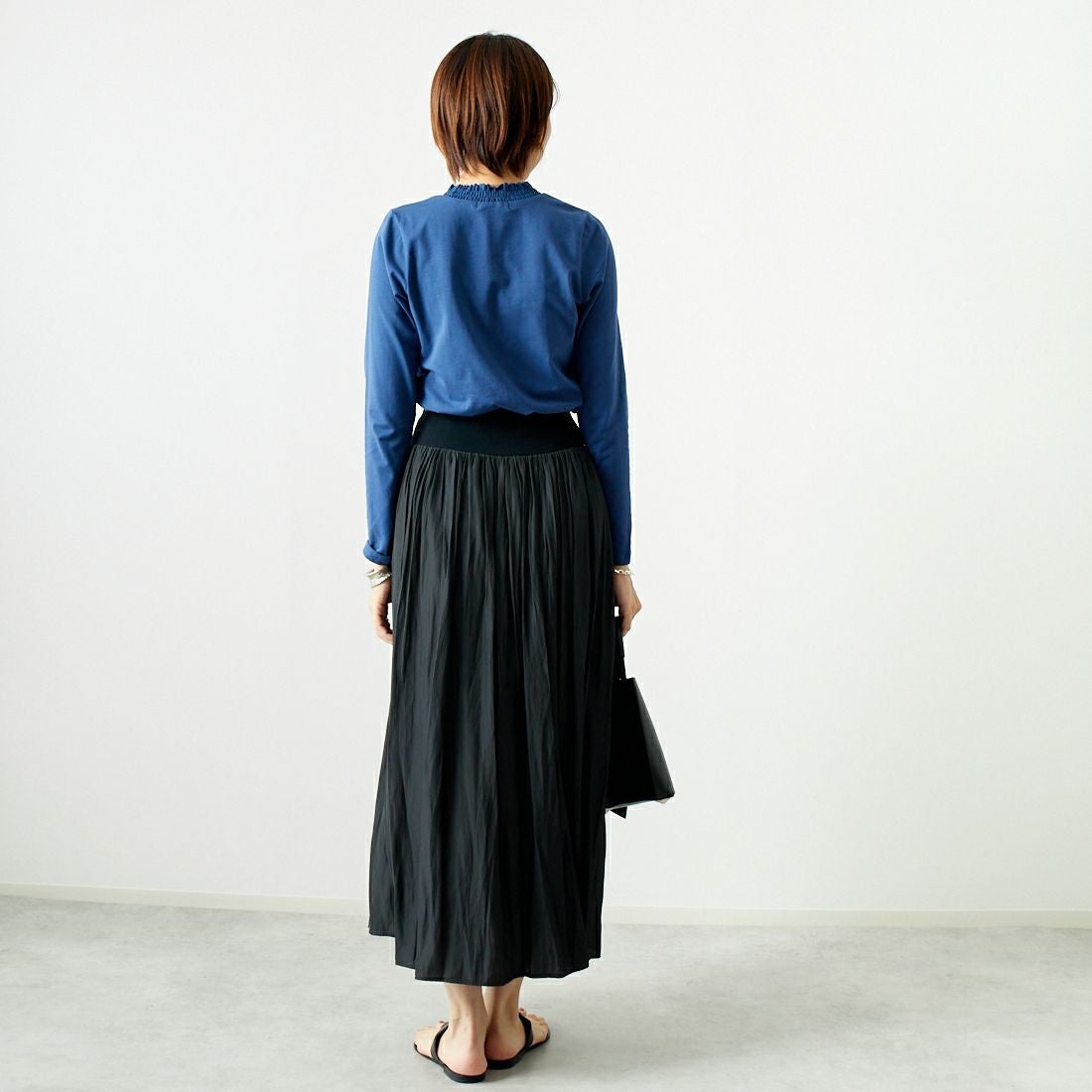 DONEEYU [ドニーユ] ヴィンテージサテン ウエストリブギャザースカート [U-2633] 042 ｽﾐｸﾛ &&モデル身長：167cm 着用サイズ：36&&