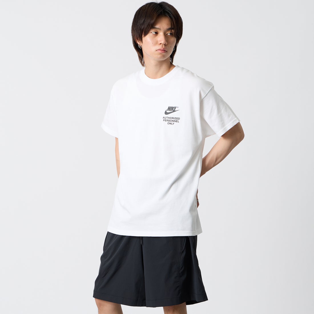 NIKE [ナイキ] NSW ショートスリーブTシャツ [DM6428] 100 ﾎﾜｲﾄ &&モデル身長：177cm 着用サイズ：M&&