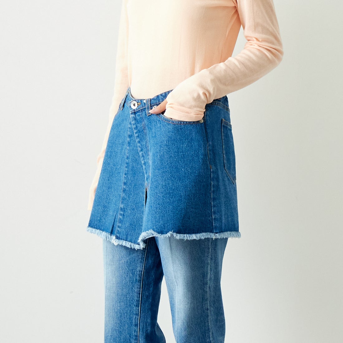 Jeans Factory Clothes [ジーンズファクトリークローズ] 2WAY デニムスカート [UDW242-2700] BLUE &&モデル身長：167cm 着用サイズ：F&&