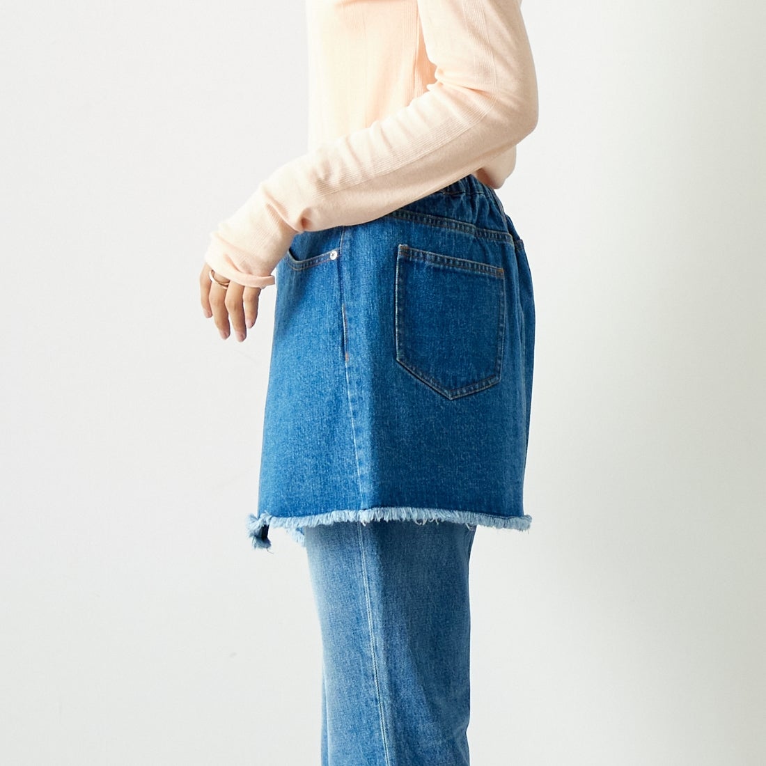 Jeans Factory Clothes [ジーンズファクトリークローズ] 2WAY デニムスカート [UDW242-2700] BLUE &&モデル身長：167cm 着用サイズ：F&&