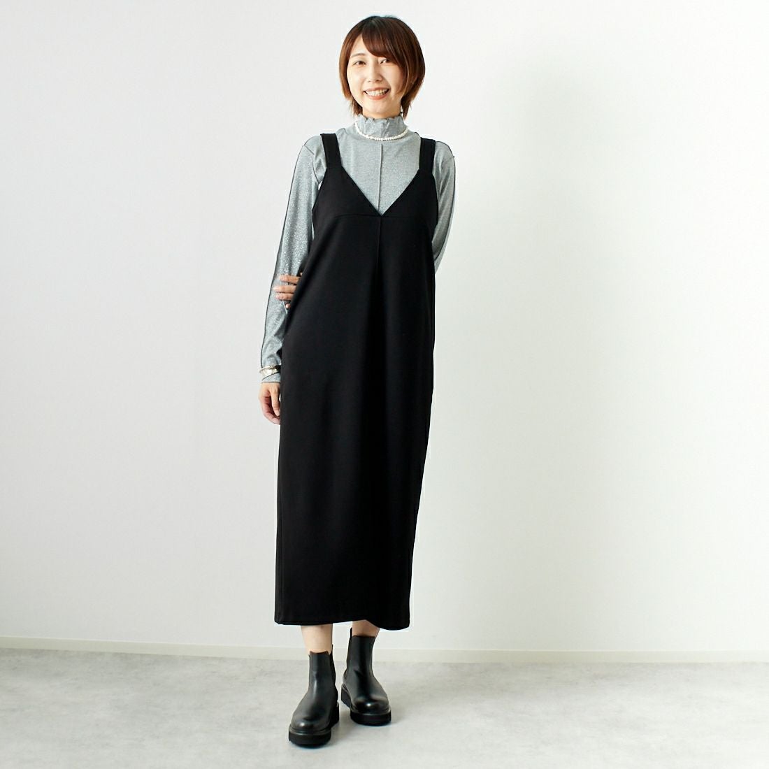 Maison de L'allure [メゾン ドゥ ラリュール] 2WAYタックスリットジャンスカ [M24132009] 09 BLACK &&モデル身長：167cm 着用サイズ：F&&