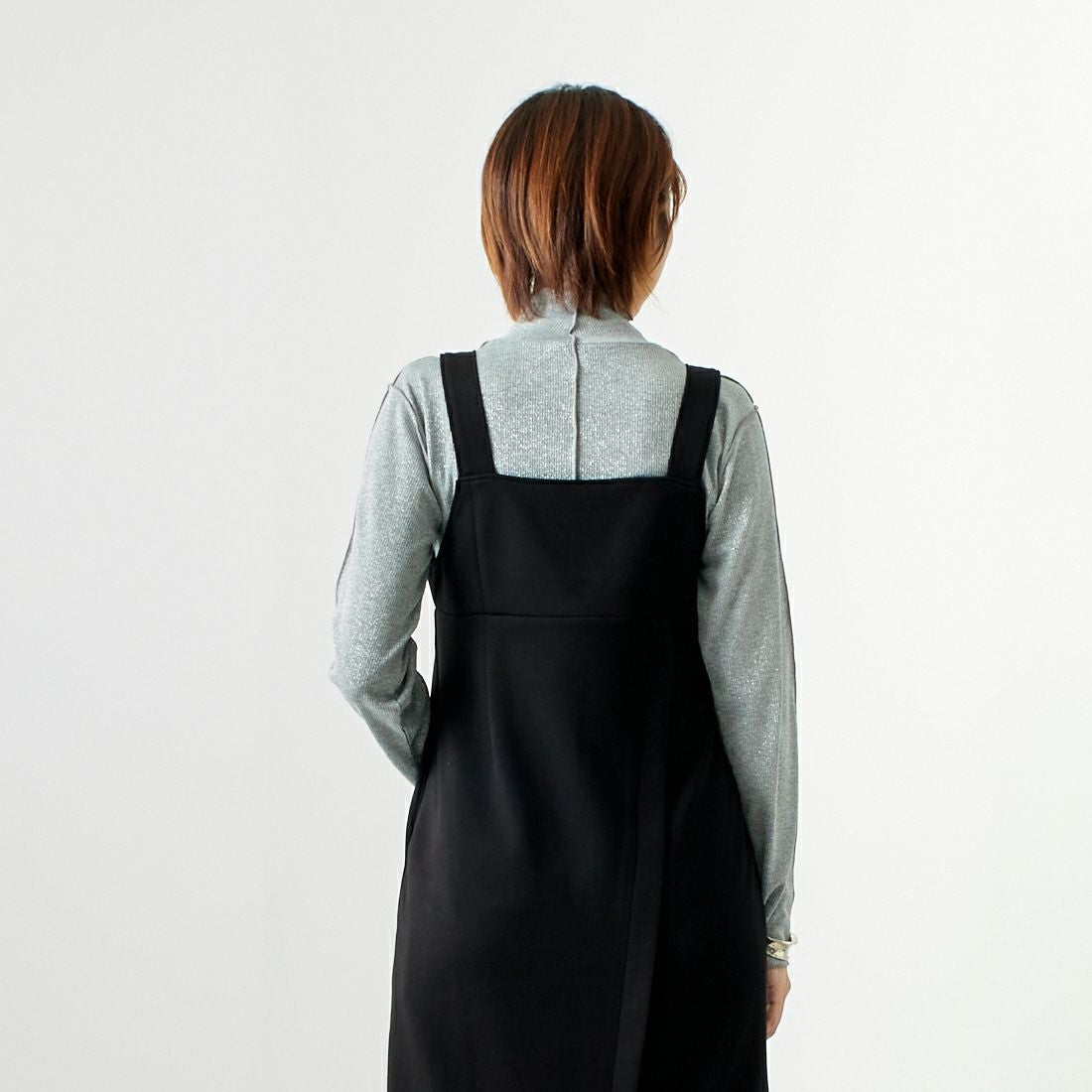 Maison de L'allure [メゾン ドゥ ラリュール] 2WAYタックスリットジャンスカ [M24132009] 09 BLACK &&モデル身長：167cm 着用サイズ：F&&