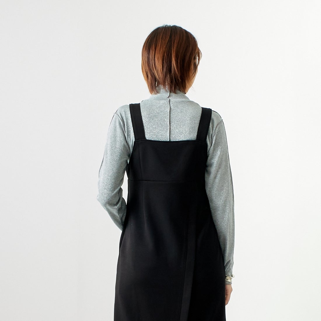 Maison de L'allure [メゾン ドゥ ラリュール] 2WAYタックスリットジャンスカ [M24132009] 09 BLACK &&モデル身長：167cm 着用サイズ：F&&