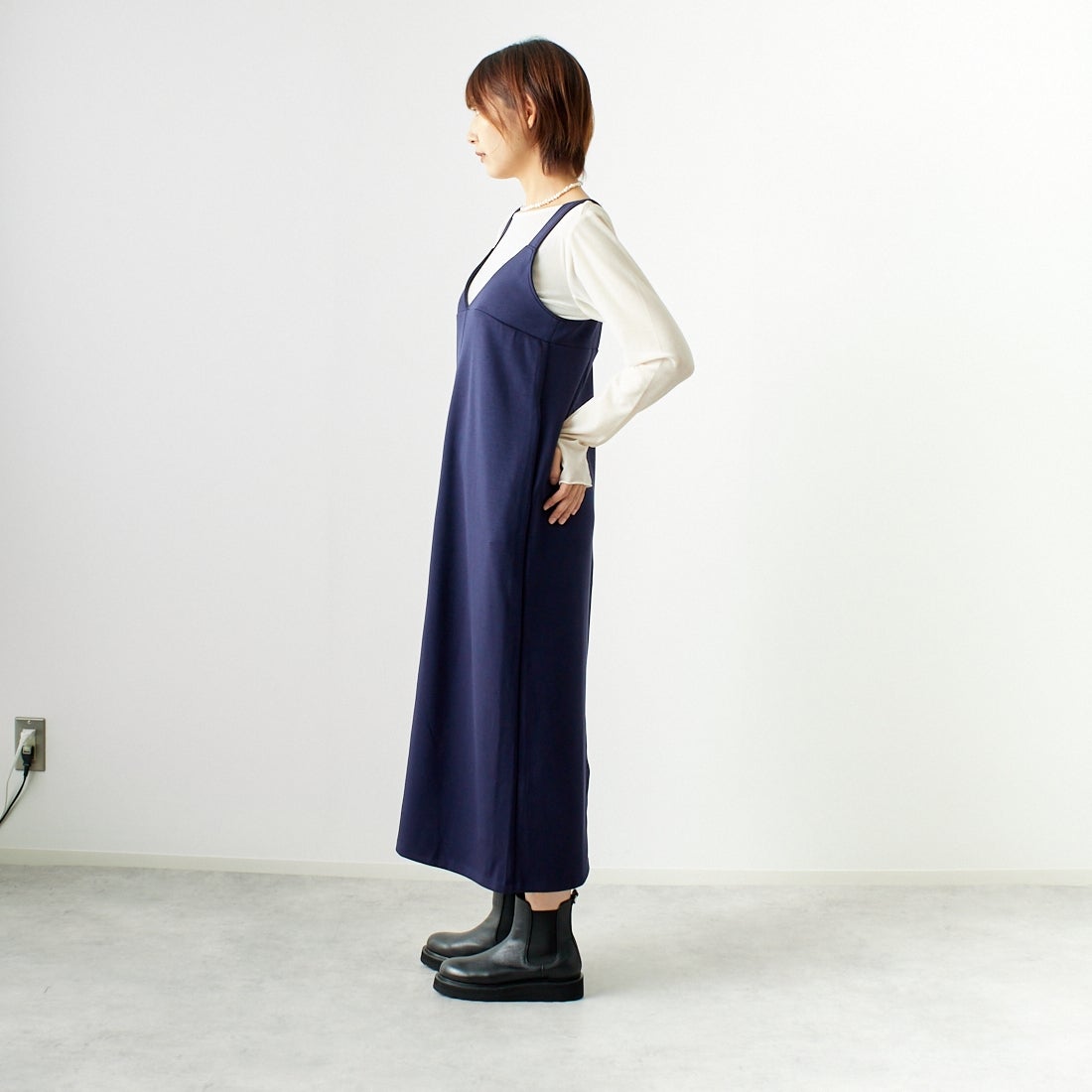【maison de R】ワイドプリーツジャンスカ ネイビー le.coeur blanc（ルクールブラン） ジャンパースカート Vネックジレ