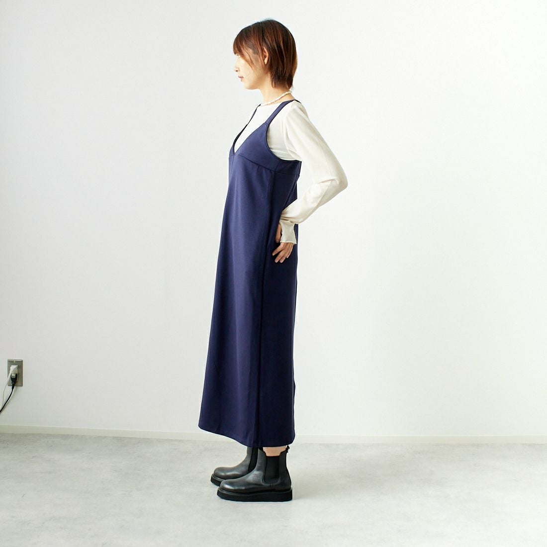 Maison de L'allure [メゾン ドゥ ラリュール] 2WAYタックスリットジャンスカ [M24132009] 16 NAVY &&モデル身長：167cm 着用サイズ：F&&