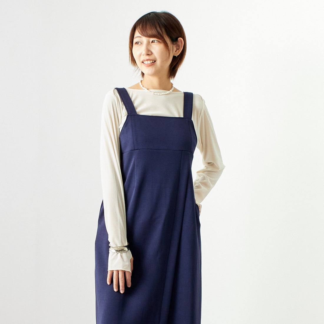 Maison de L'allure [メゾン ドゥ ラリュール] 2WAYタックスリットジャンスカ [M24132009] 16 NAVY &&モデル身長：167cm 着用サイズ：F&&